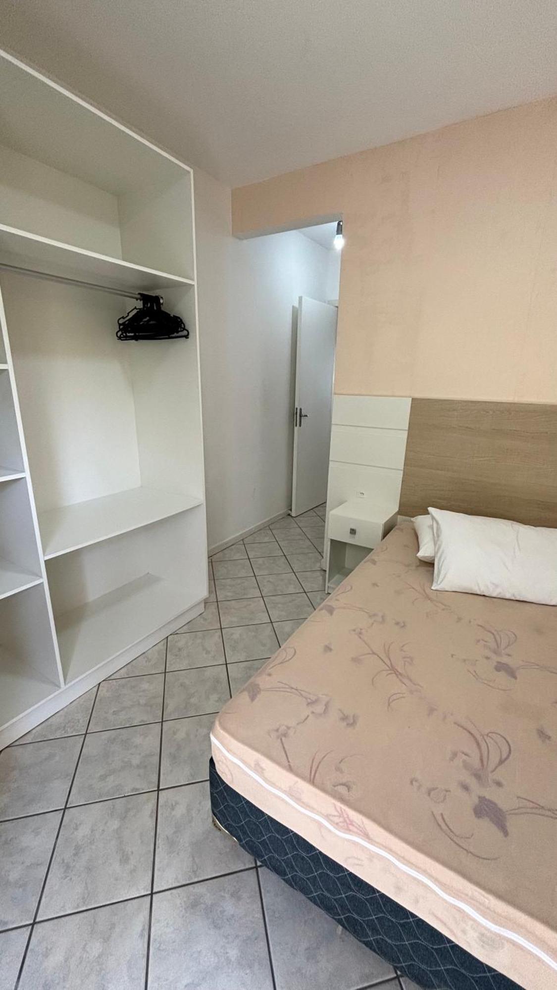 Apto Em Condominio No Centro De Bombinhas, Proximo Da Praia Exterior foto